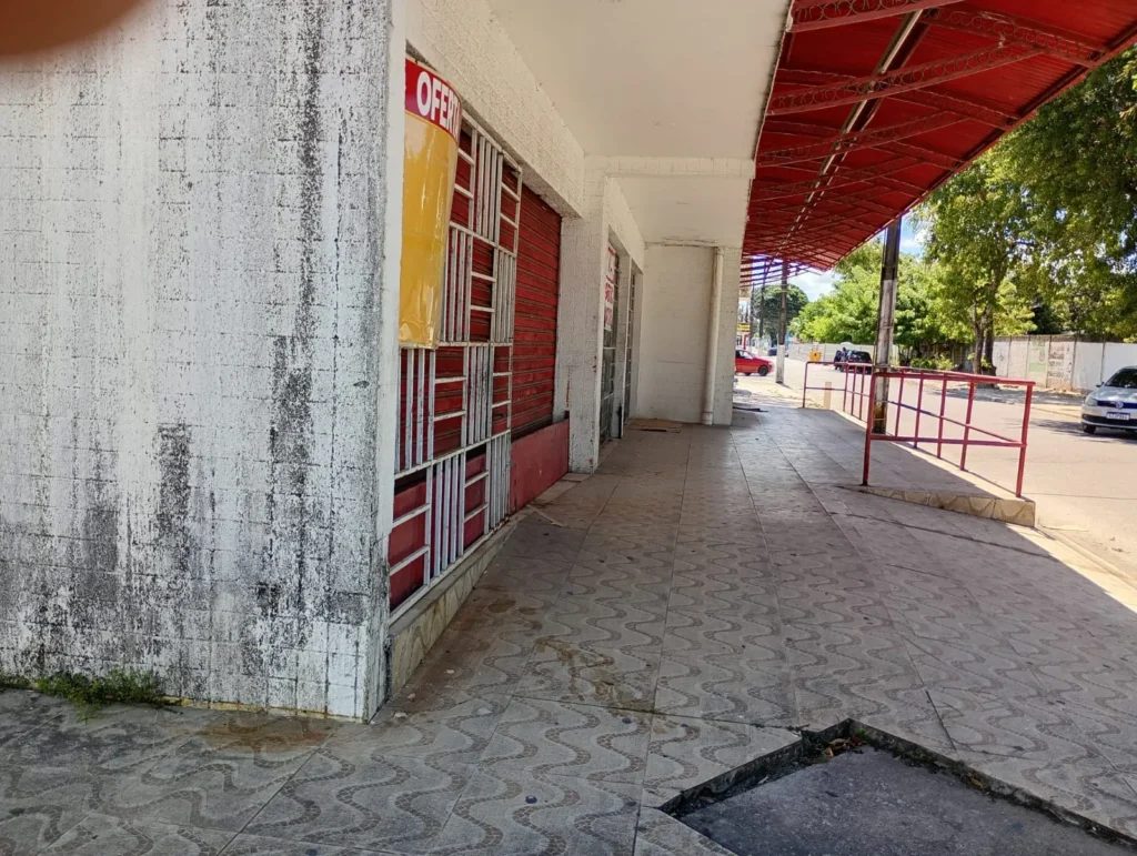 Imóvel comercial no Graciliano Ramos